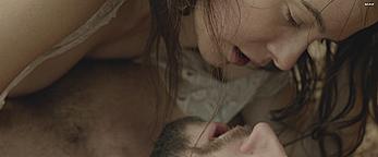 Actress - Caroline Dhavernas: Movie - Chasse-Galerie